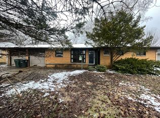 1612 N Riley Rd, Muncie, IN 47304