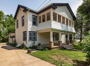 318 E 9th St, Holton, KS 66436