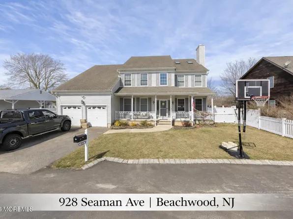 928 Seaman Avenue, Beachwood, NJ 08722