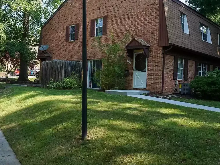 440 Marlington St — Photo 3