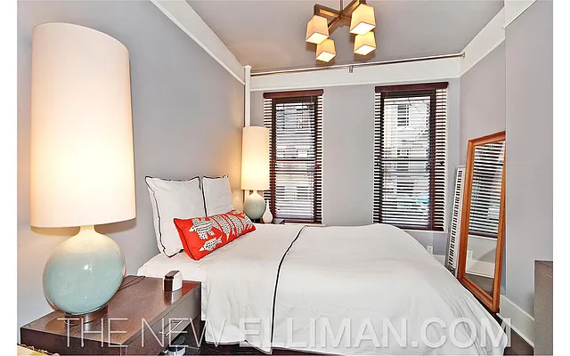 Sold by Douglas Elliman | media 8