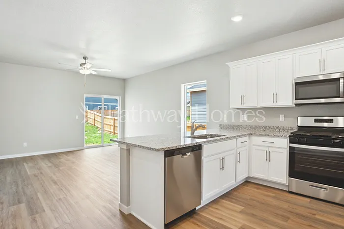 857 Emerald Lakes St — Photo 4