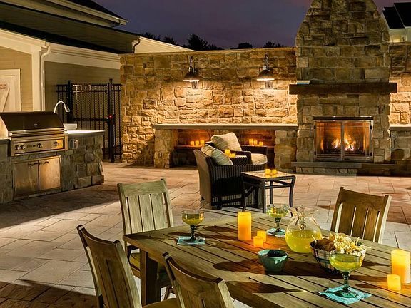 4th image of 1-5 Upland Woods Cir #1