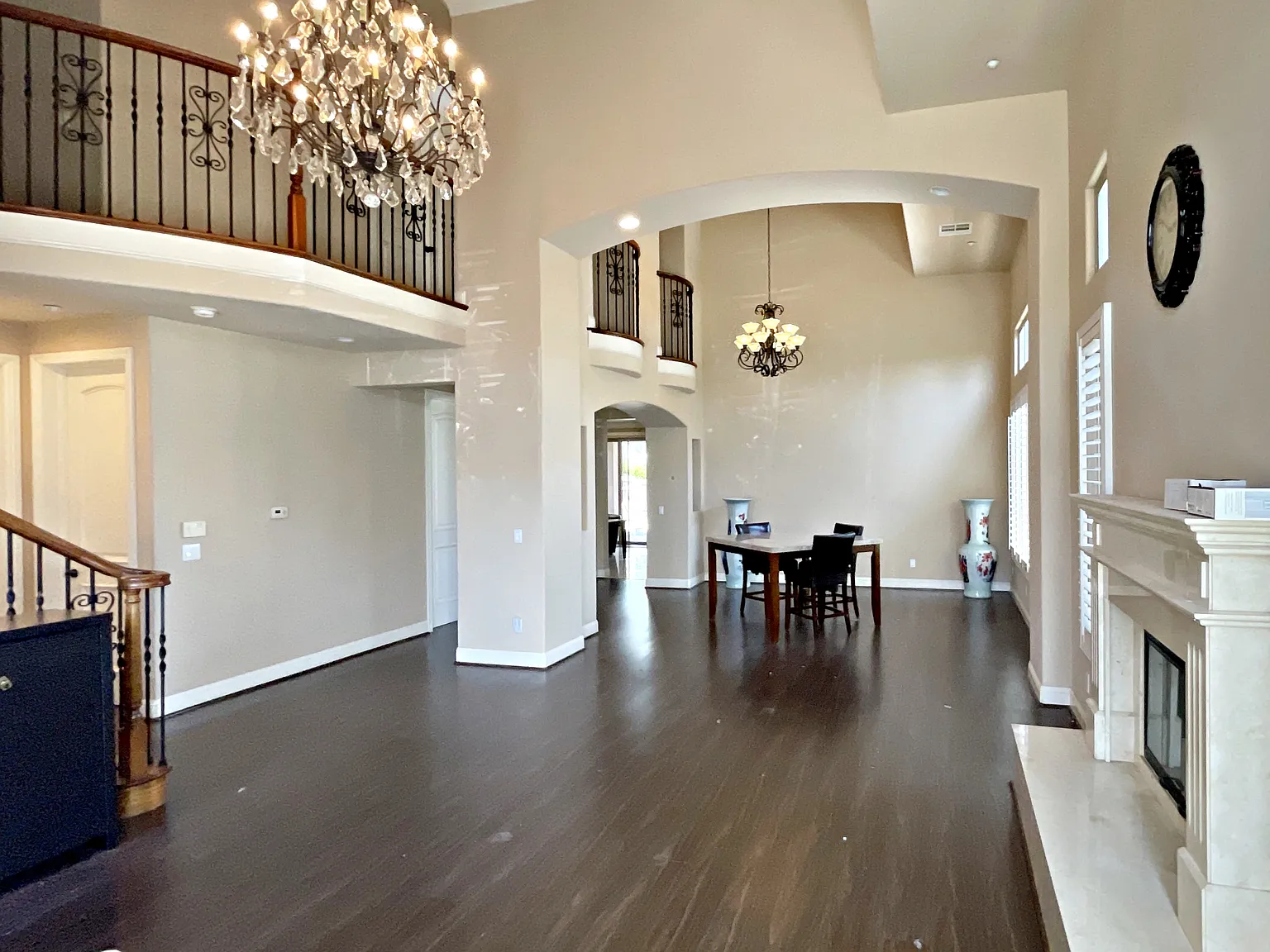 4 bed, 4.5 bath, 2582 sqft, $6,100 — Photo 3