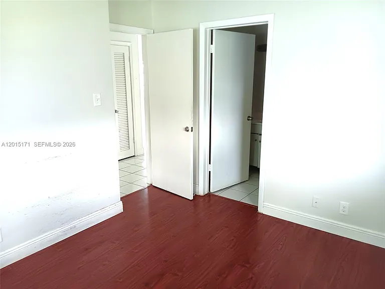 7004 NW 67th Ave — Photo 8