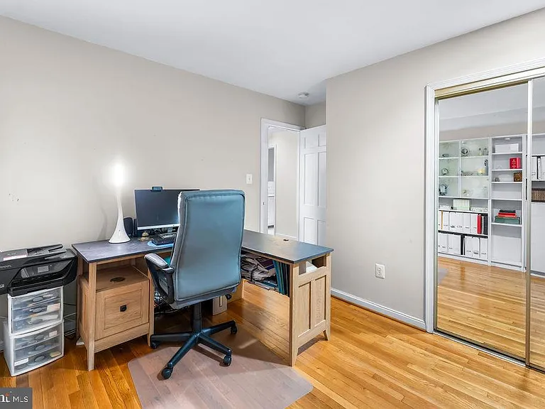 1329 Gresham Rd — Photo 21
