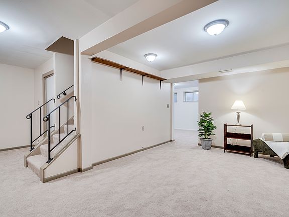 5th image of 12833 Tumbling Brook Ln