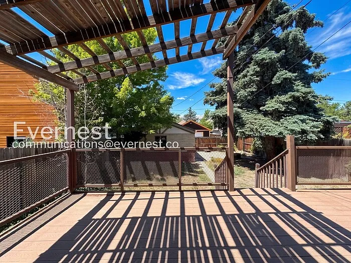 1661 S Pearl St — Photo 23