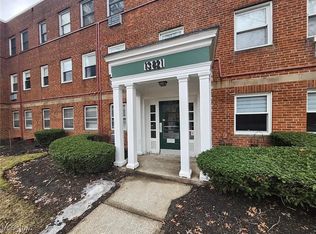13821 Cedar Rd APT 305B, South Euclid, OH 44118