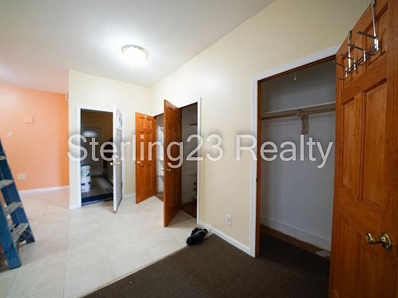 3rd image of 2442 27th St #2R