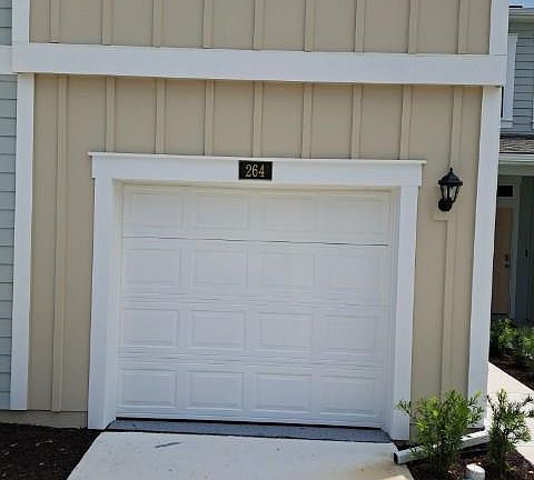2nd image of 264 Pasarela Dr #1