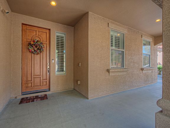 3rd image of 2405 W Horsetail Trl