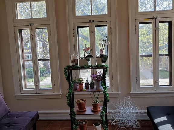 3rd image of 1226 W Arthur Ave #2