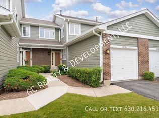 1076 S Parkside Dr, Palatine, IL 60067
