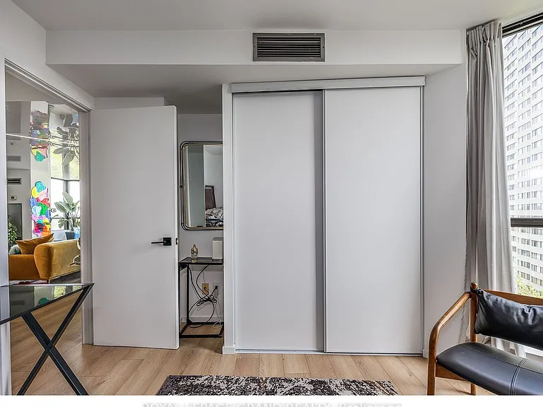 131 Torresdale Ave S #906 — Photo 8