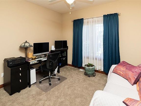 4th image of 1803 NW Scott Ln