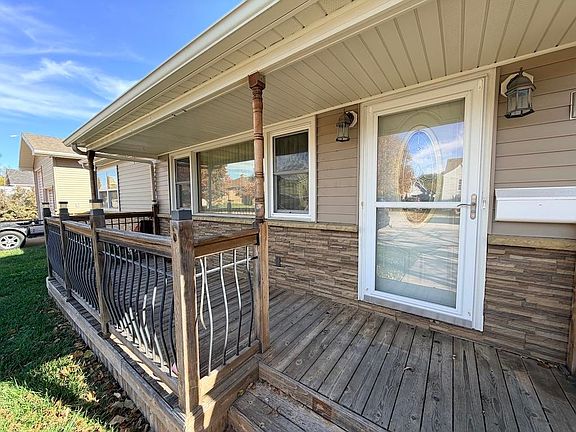 2nd image of 221 S Reynolds Avenue