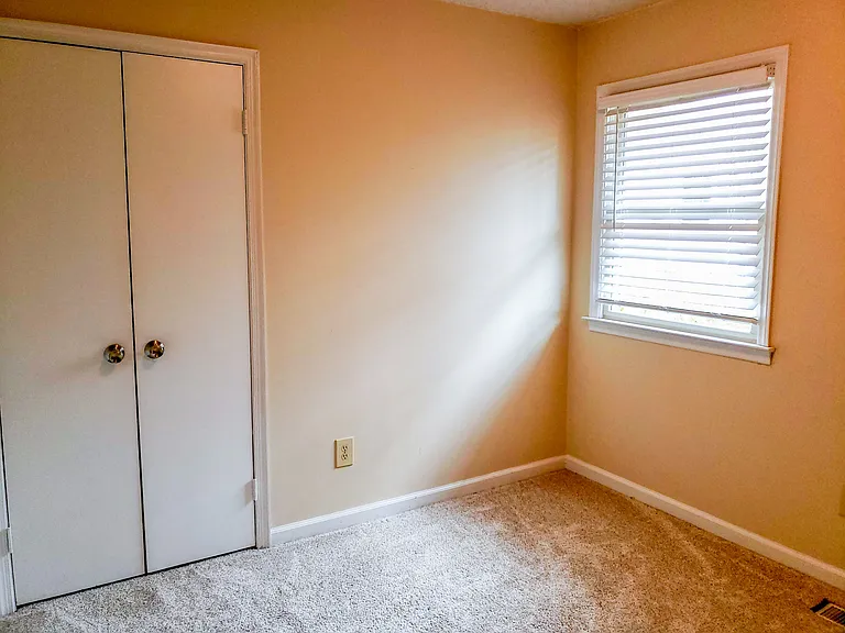 723 Skycliff Ct — Photo 25