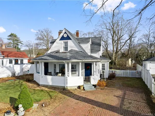 3 Riverside Place, Ledyard, CT 06335