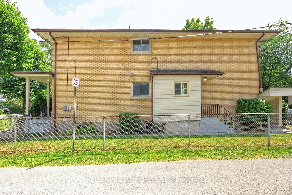3 bed, $650 — Photo 4