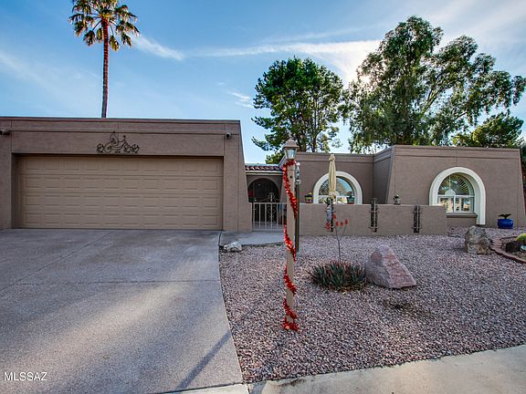 2nd image of 1009 N Paseo Iris