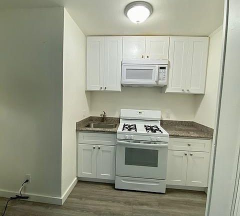 4th image of 401 Norman Dr #6