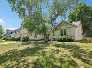 3408 Country Grove Dr, Madison, WI 53719