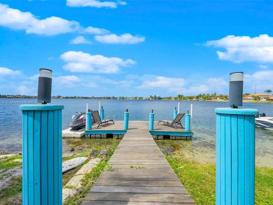 13810 SW 132nd Ave, Miami, FL 33186
