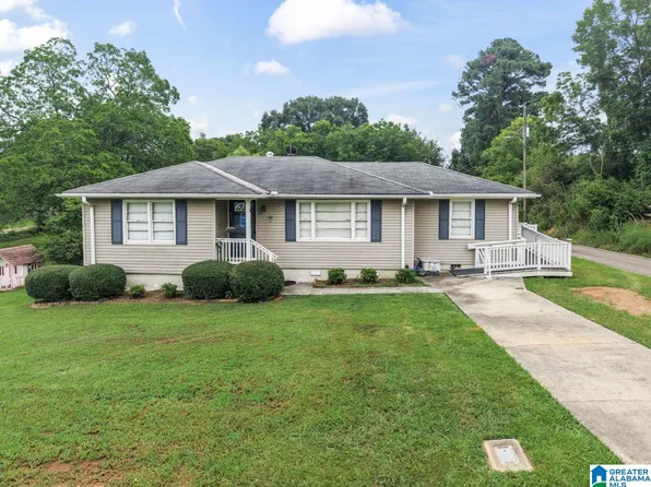 217 Valley St, Adamsville, AL 35005