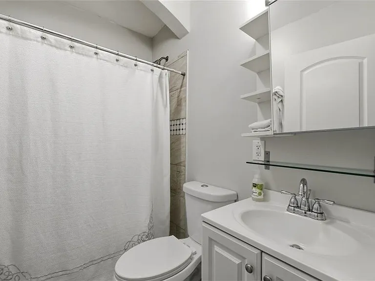 1401 Briarwood Rd NE — Photo 17