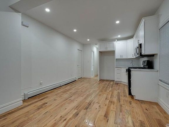 3rd image of 11004 91st Ave