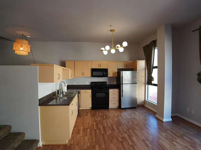 777 6th Ave #421 — Photo 4