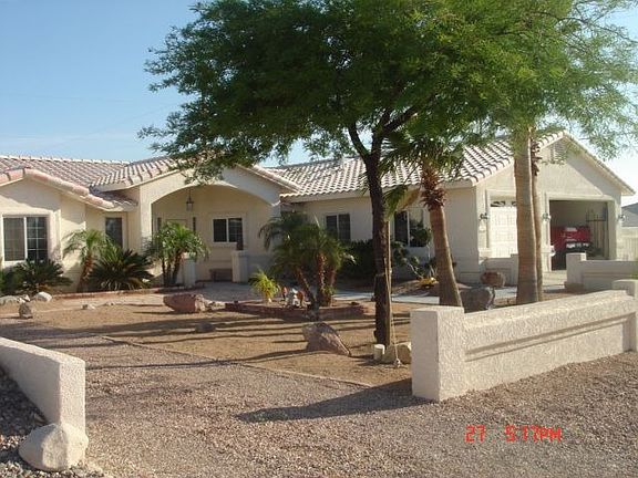 3rd image of 1720 Topaz Dr