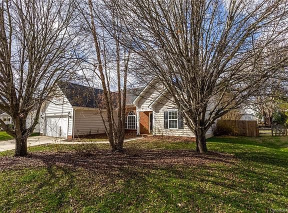 3rd image of 14924 Cane Field Dr