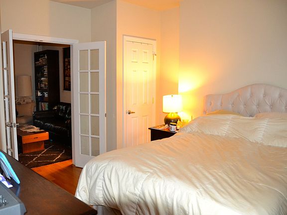 5th image of 662 Henry St #3