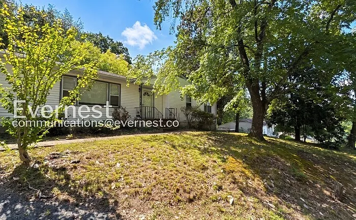 3744 Thrushwood Dr — Photo 2