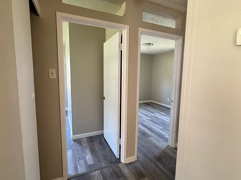 459 Bowie St — Photo 2