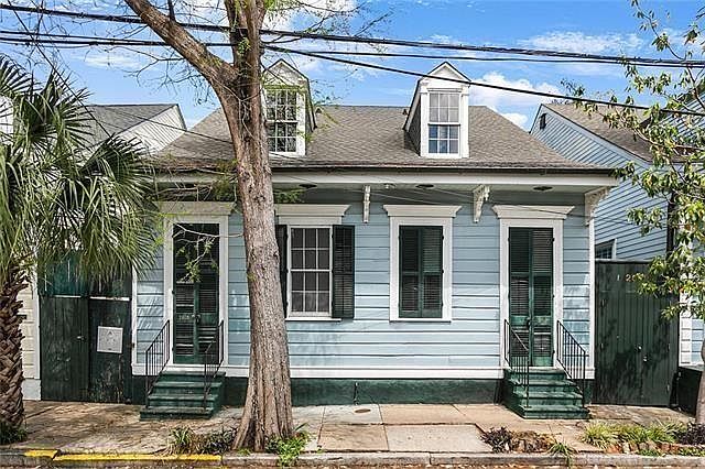 1st image of 2617 Chartres St