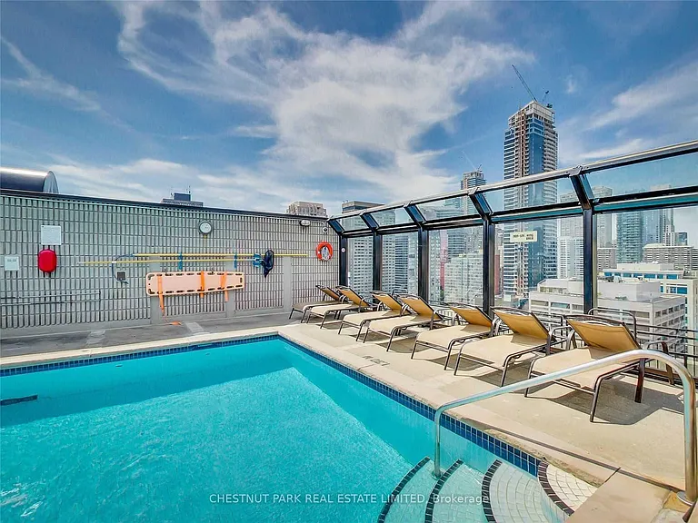 25 Maitland St #1201 — Photo 9