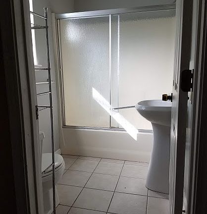 3rd image of 7123 Mariposa Ave