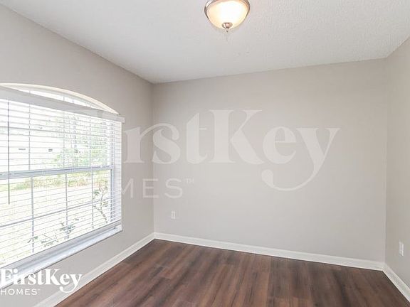 5th image of 826 Tedder Rd SE