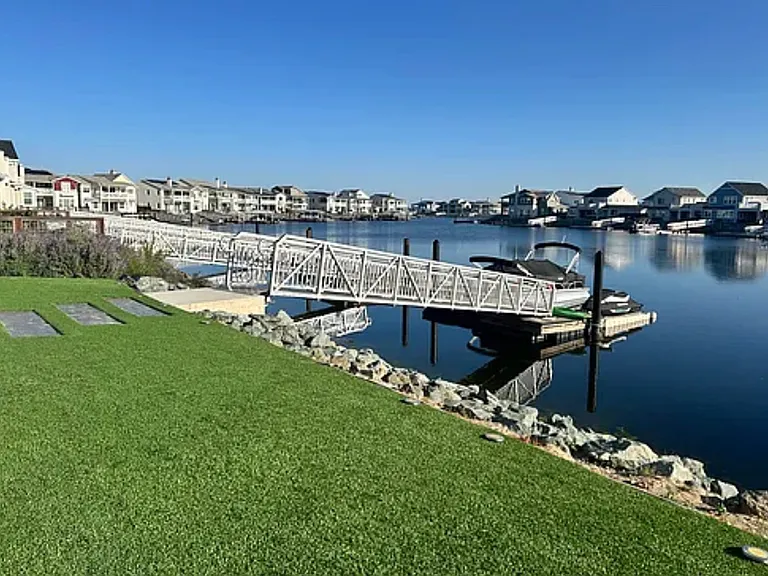 Delta Coves Dr — Photo 19