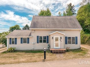 W4679 Pine St, Vulcan, MI 49892