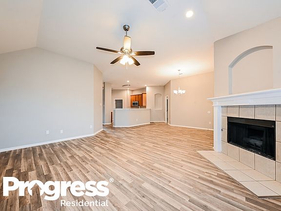 3rd image of 1507 Baker Dr