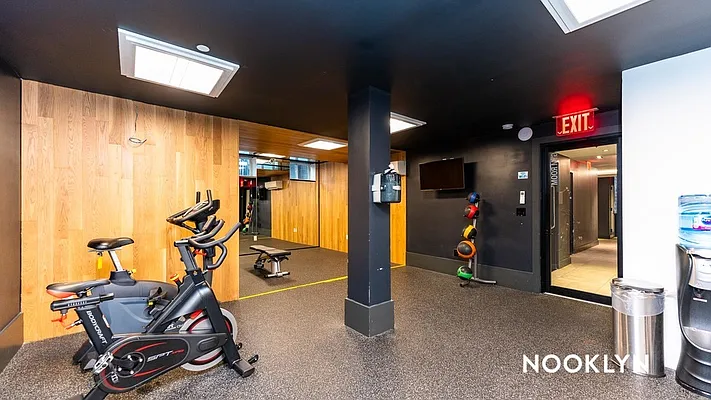 Rented by Nooklyn NYC LLC | media 70
