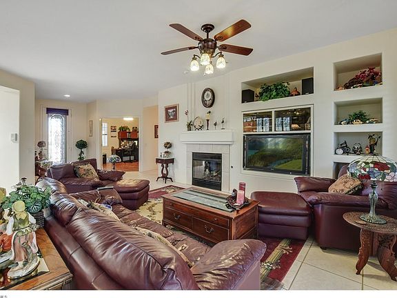 5th image of 15254 W Morningtree Dr