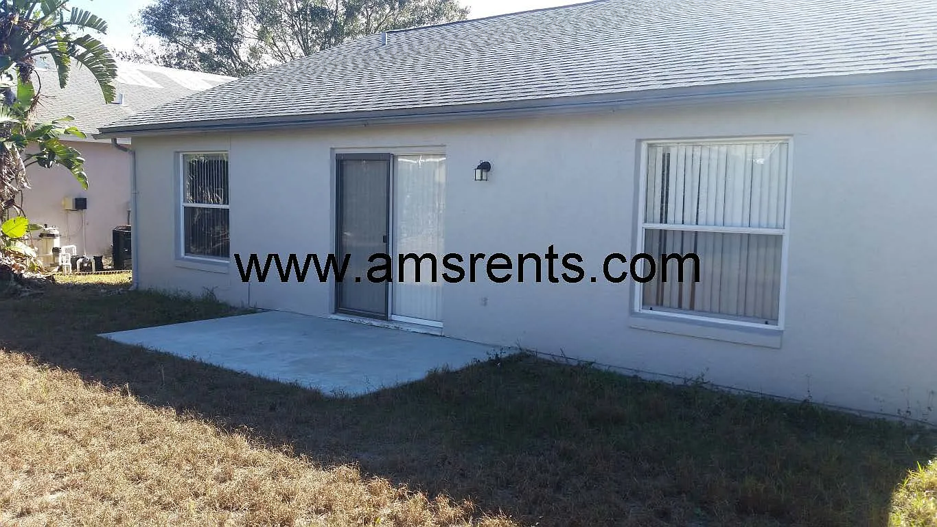 3 bed, 1225 sqft, $1,775 — Photo 2