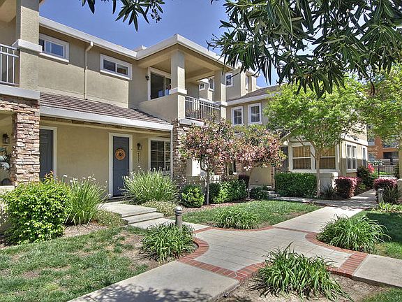 2nd image of 4827 Swinford Ct
