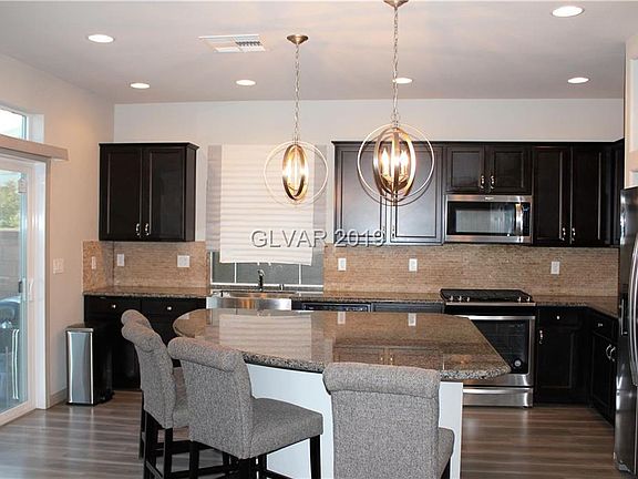 4th image of 9260 Briggs Hill Ct