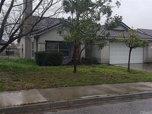 3rd image of 1240 W 45th St